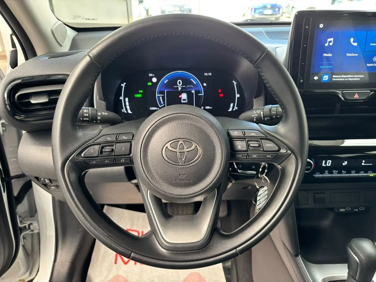 Toyota Yaris Cross usata a Modena (9)