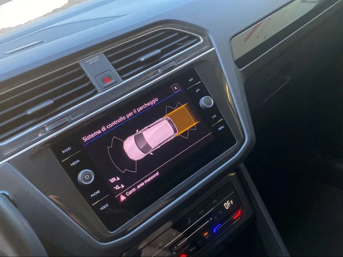 Volkswagen Tiguan usata a Livorno (14)