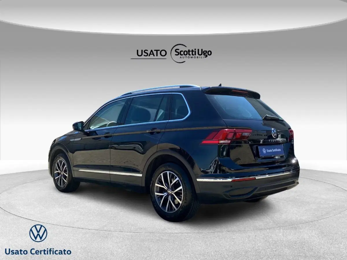 Volkswagen Tiguan usata a Livorno (4)