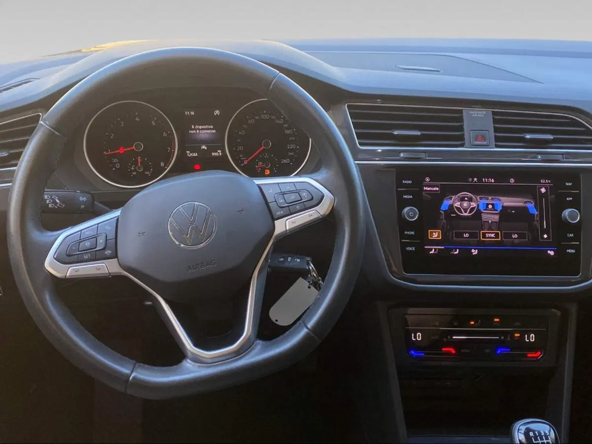 Volkswagen Tiguan usata a Livorno (8)