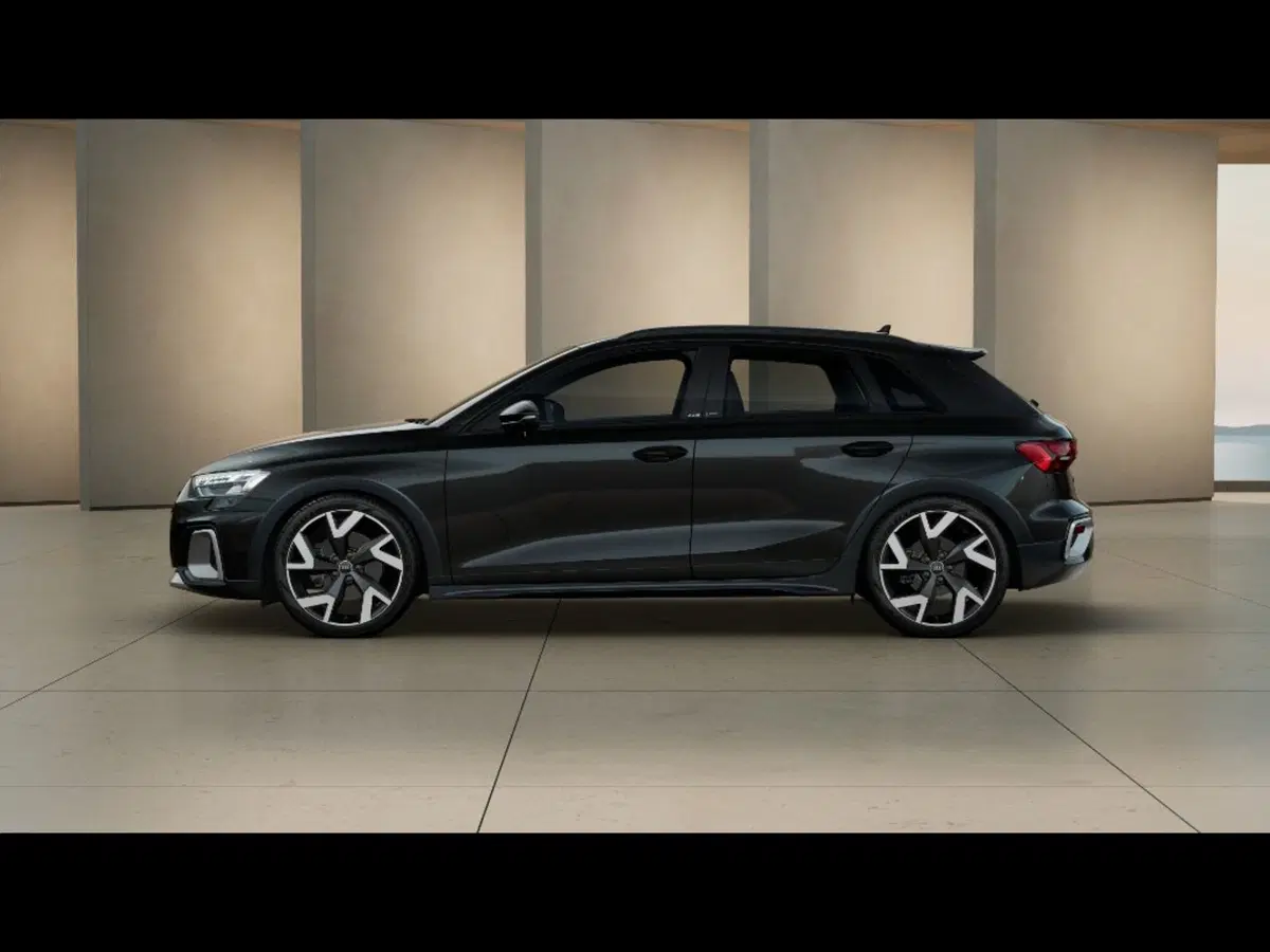 Audi A3 allstreet nuova a Pisa (2)