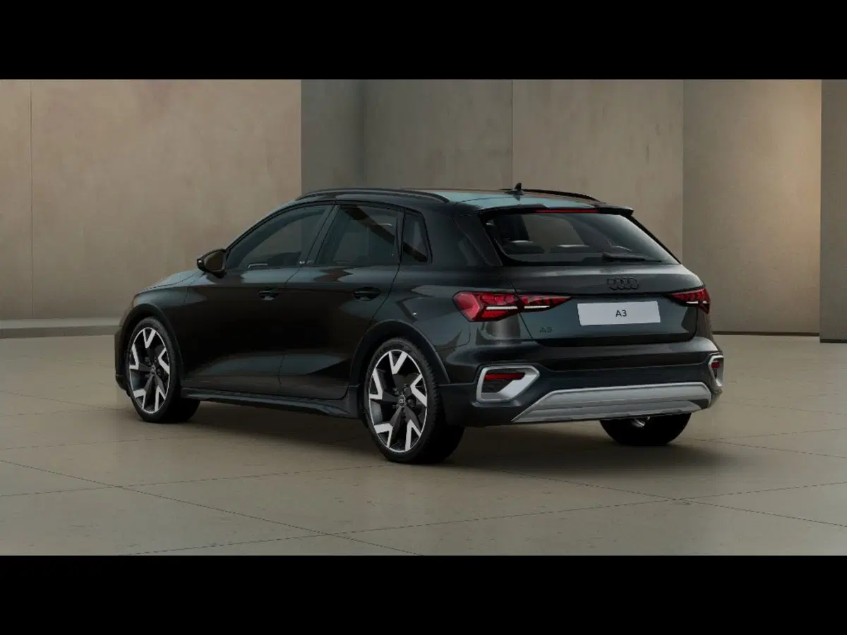 Audi A3 allstreet nuova a Pisa (3)