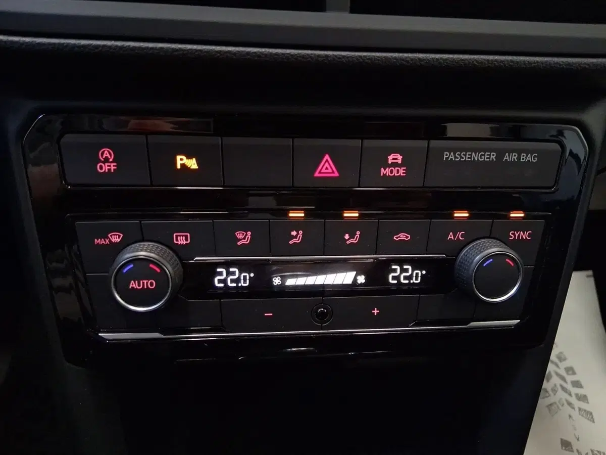 Volkswagen T-Cross usata a Bologna (15)