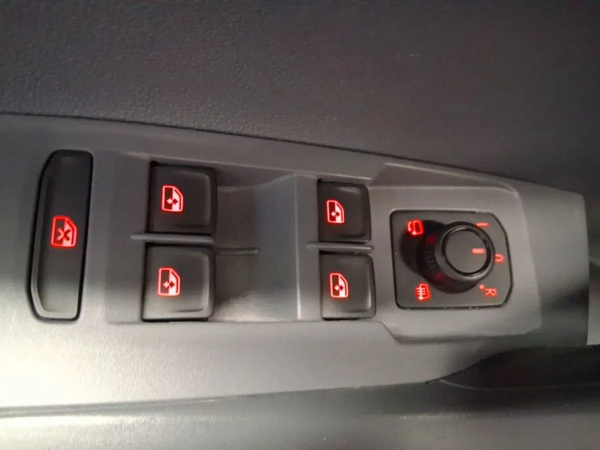 Volkswagen T-Cross usata a Bologna (18)