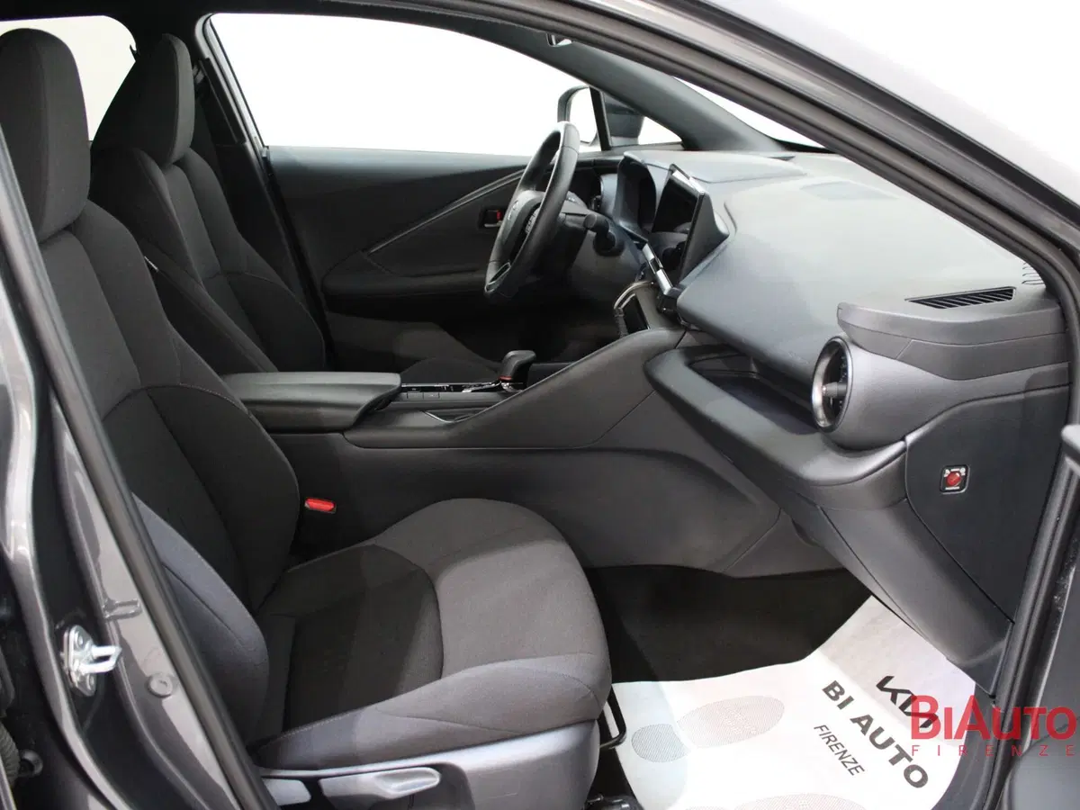 Toyota Toyota C-HR usata a Firenze (7)