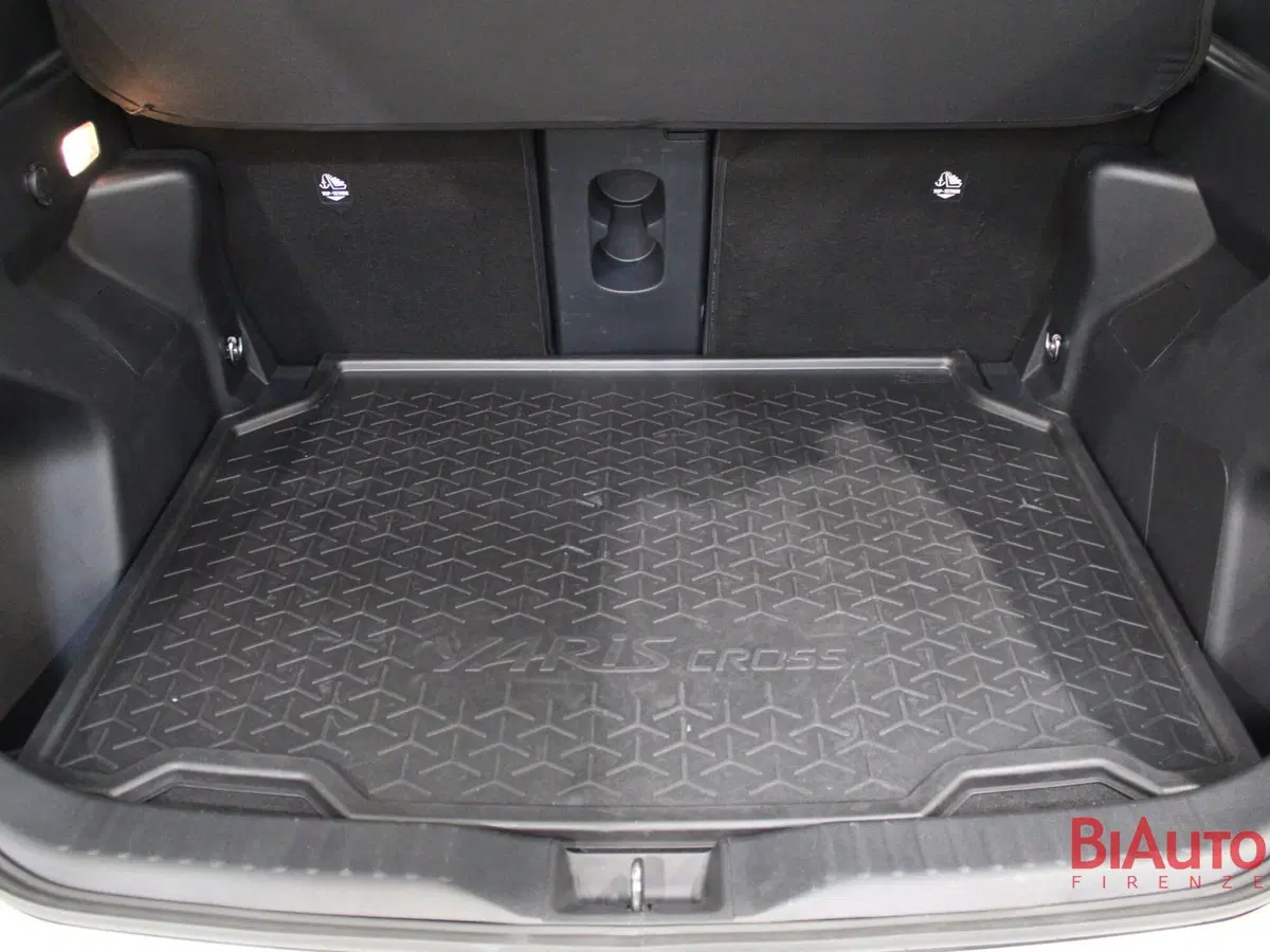 Toyota Yaris Cross usata a Firenze (9)