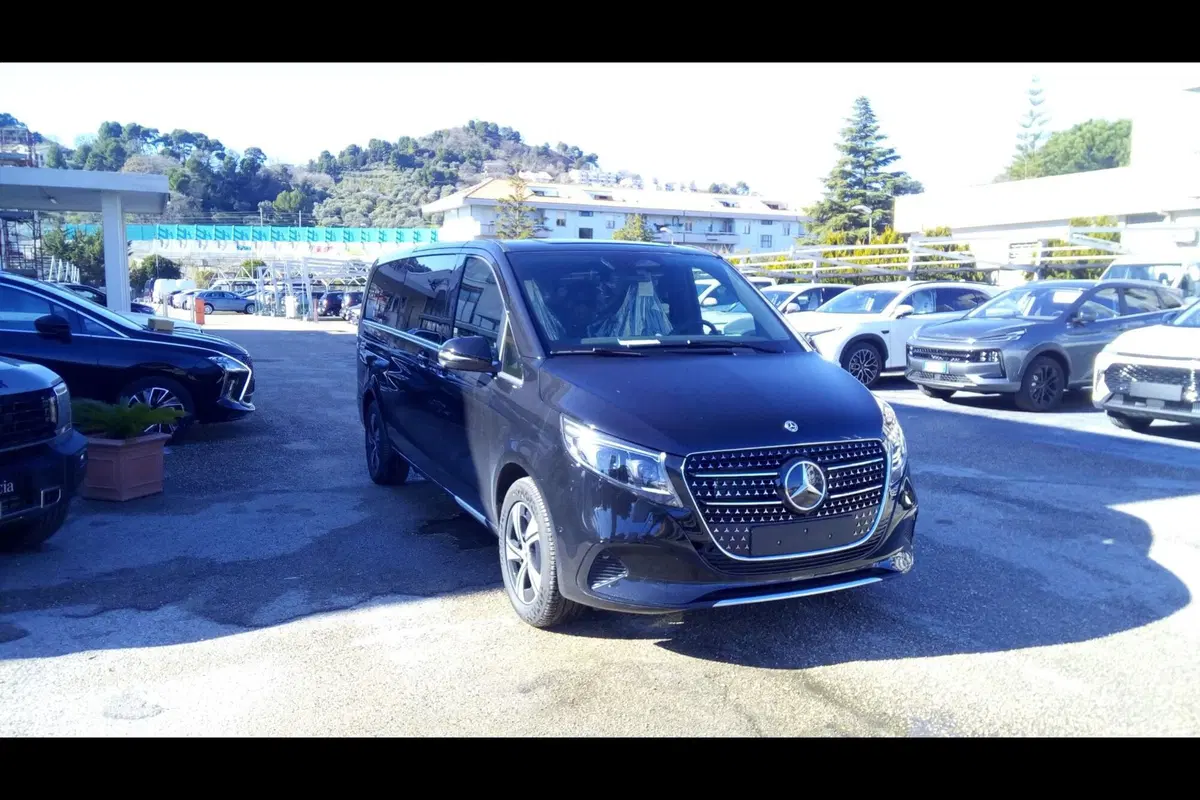 Mercedes-Benz Classe V nuova a Pescara (2)