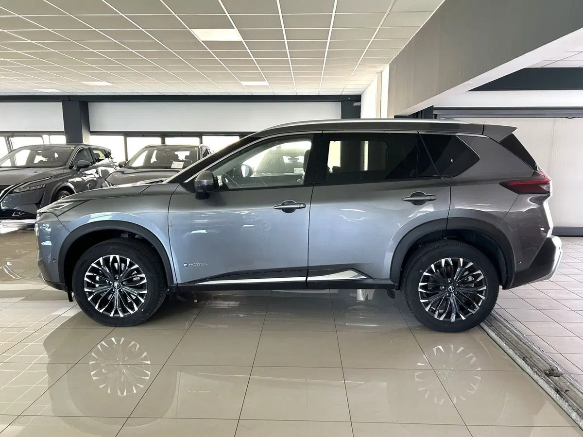 Nissan X-Trail nuova a Ferrara (6)