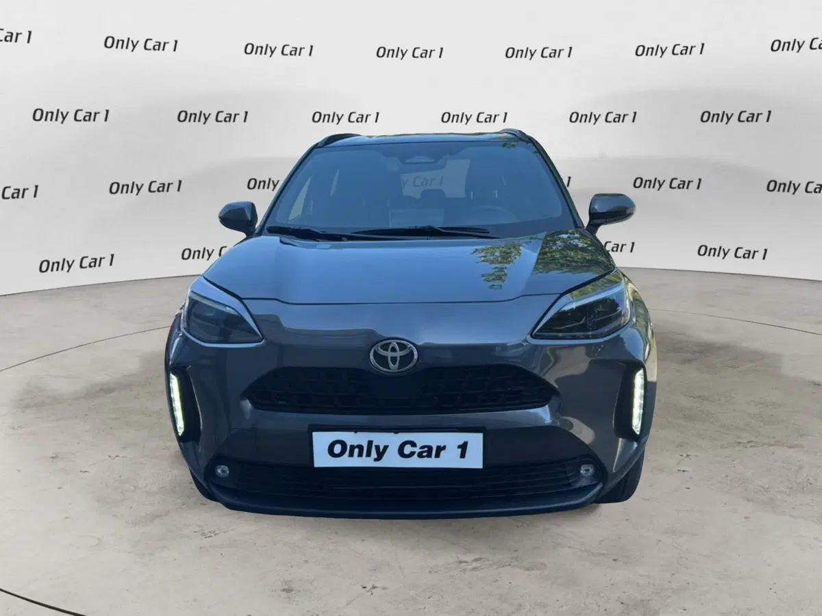 Toyota Yaris Cross nuova a Ferrara (3)