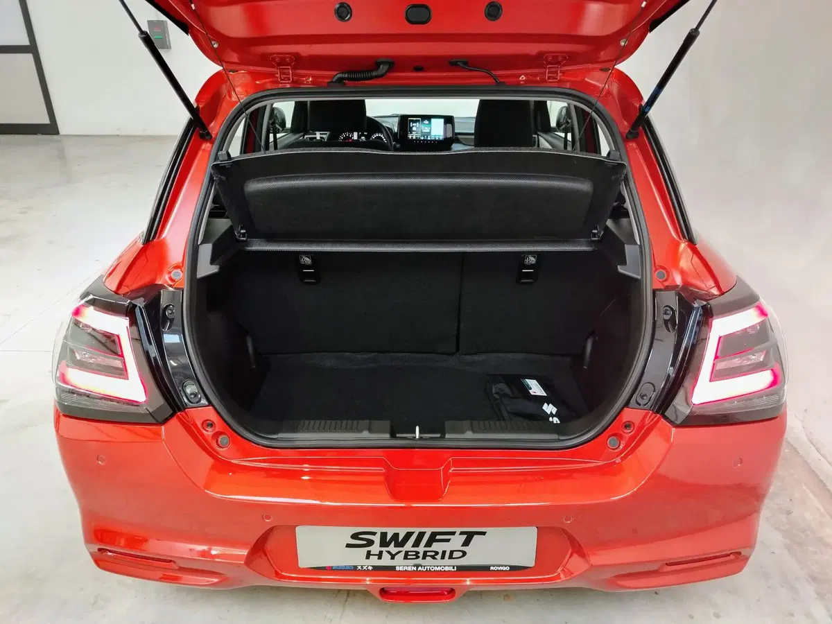 Suzuki Swift nuova a Rovigo (10)