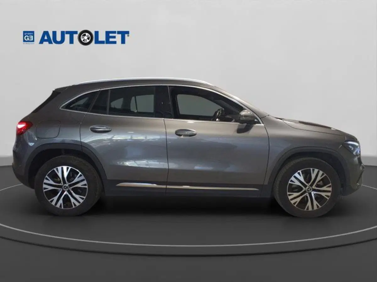 Mercedes-Benz GLA SUV usata a Genova (4)