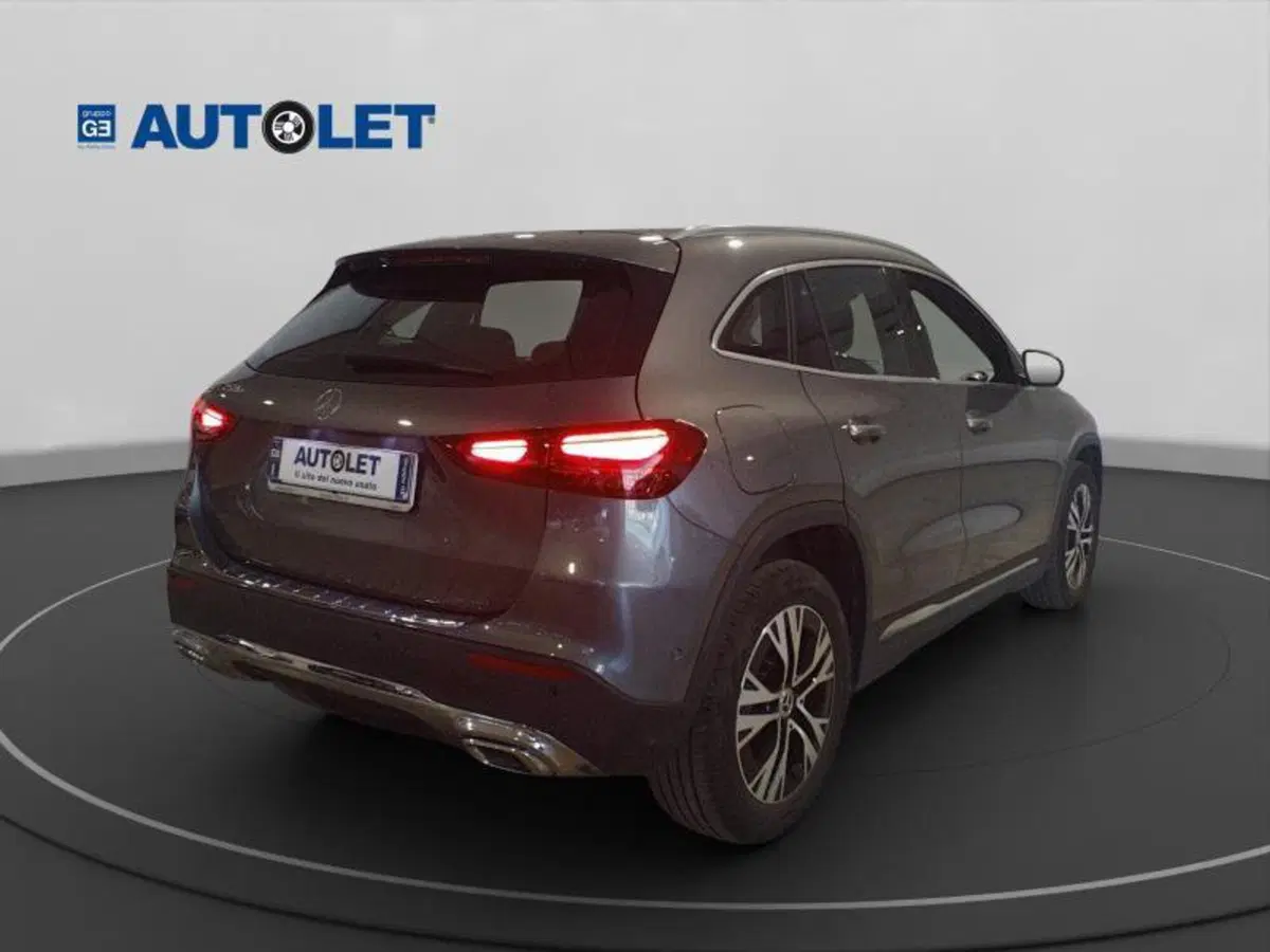 Mercedes-Benz GLA SUV usata a Genova (7)