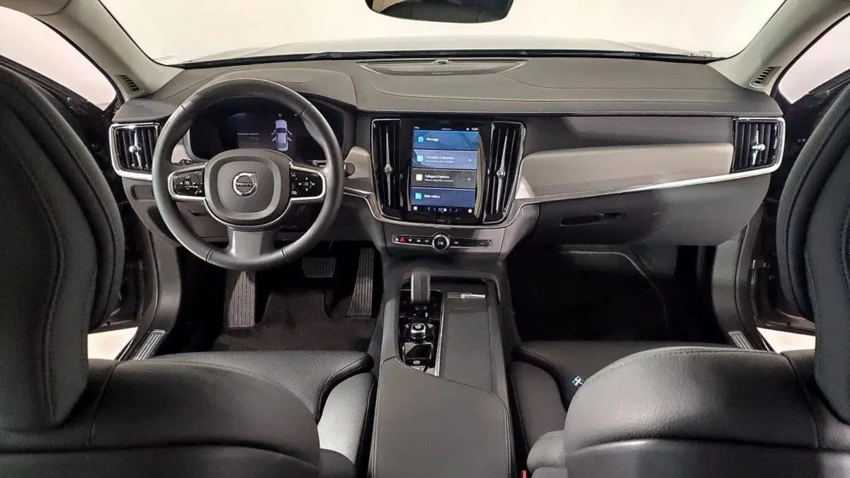 Volvo S90 usata a Como (5)