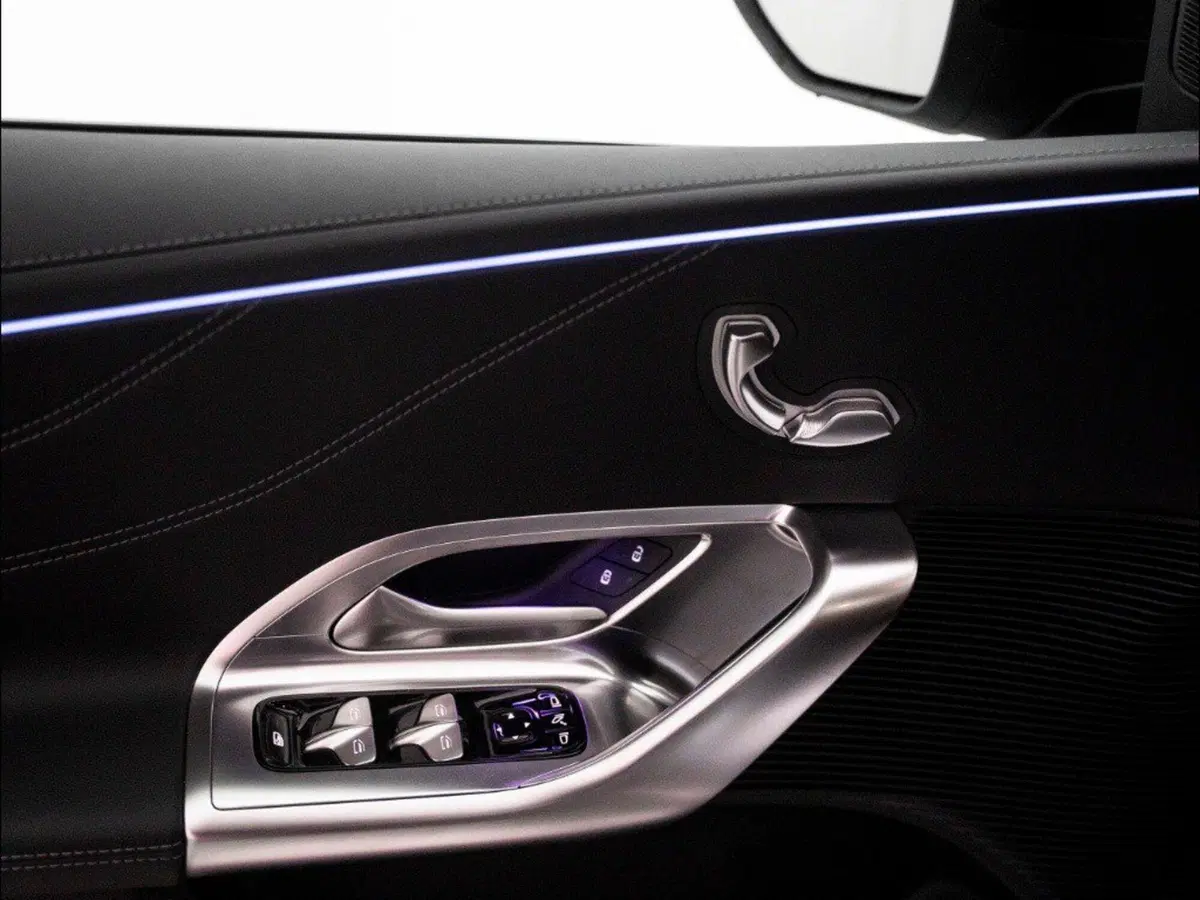 Mercedes-Benz GLC nuova a Ancona (14)