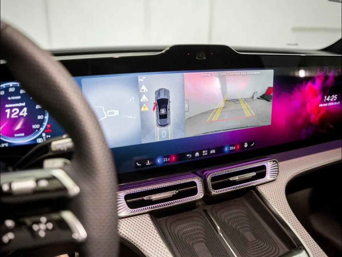Mercedes-Benz GLC nuova a Ancona (17)