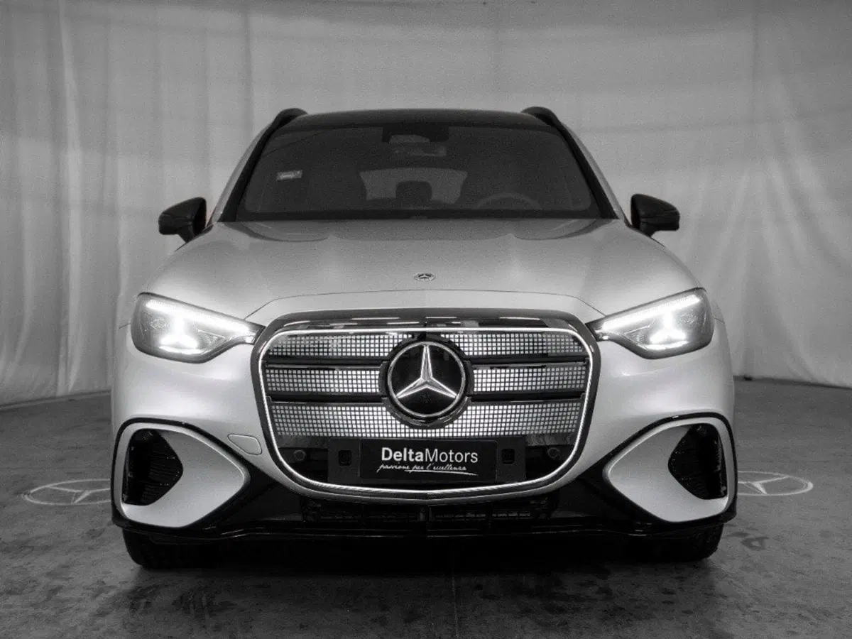 Mercedes-Benz GLC nuova a Ancona (5)