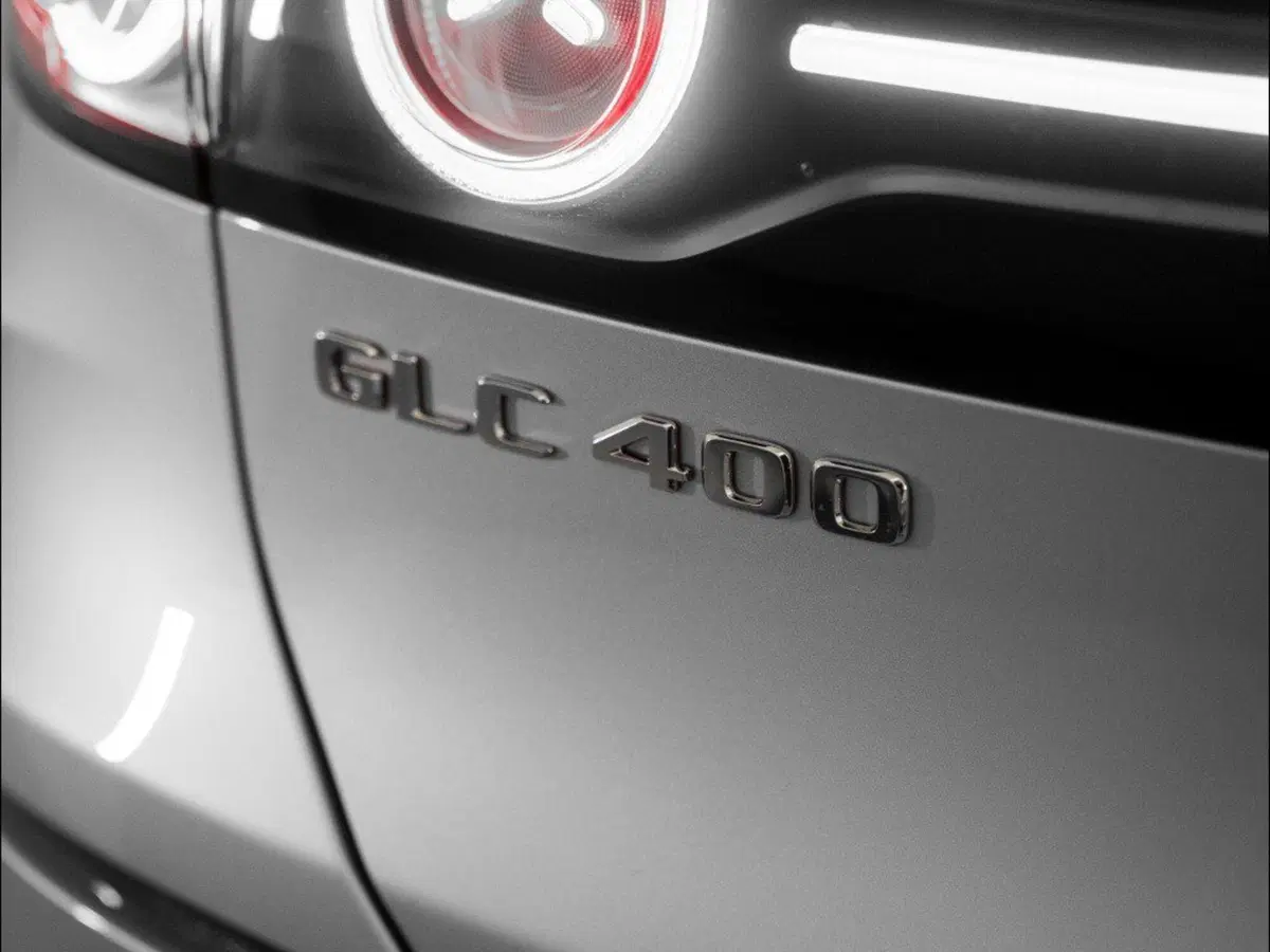 Mercedes-Benz GLC nuova a Ancona (9)