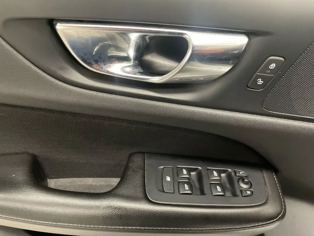 Volvo V60 usata a Ancona (17)