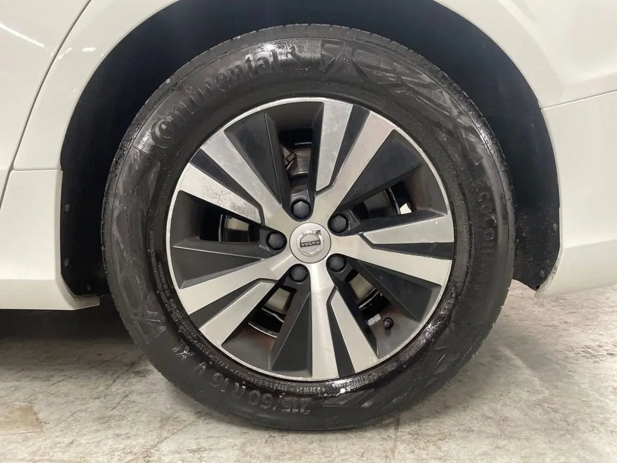Volvo V60 usata a Ancona (8)