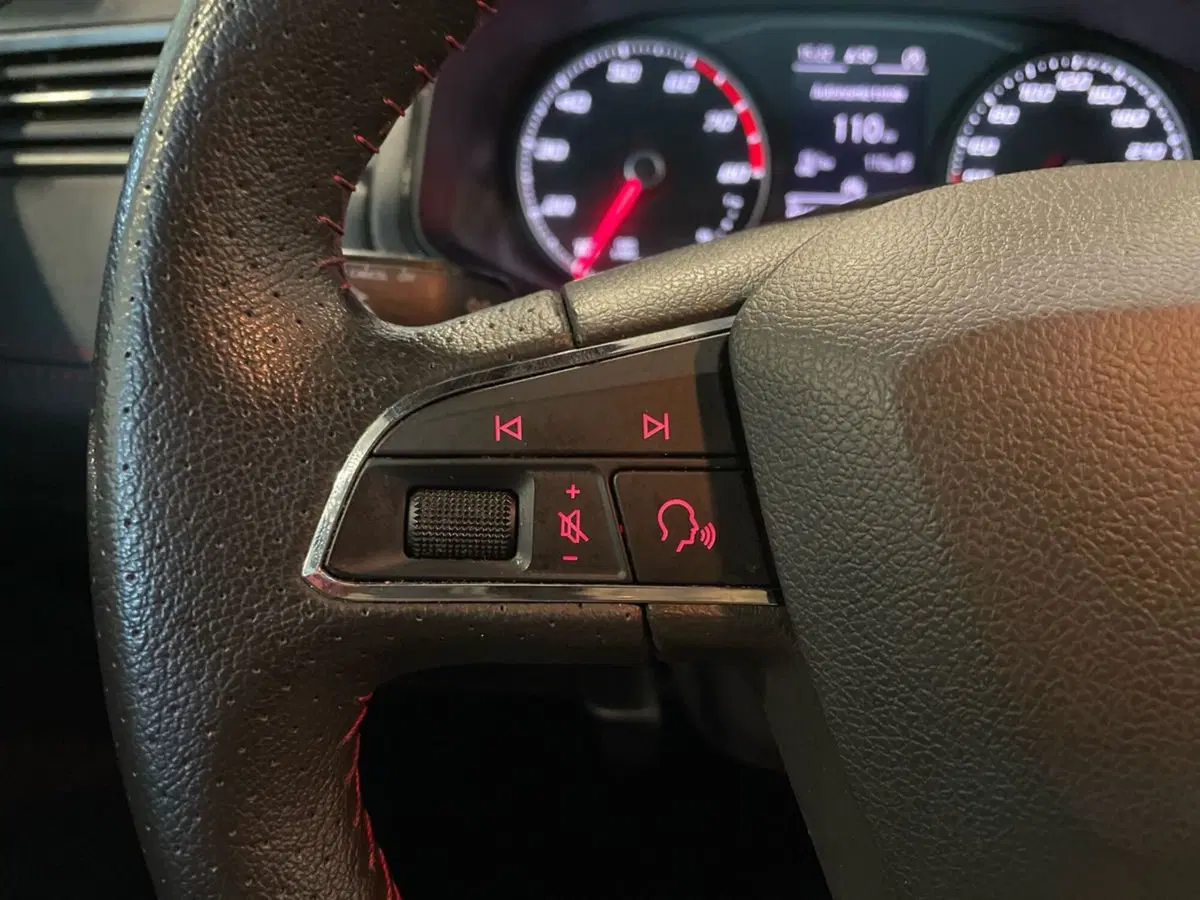 SEAT Arona usata a Macerata (20)