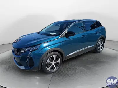 Peugeot 3008 BlueHDi 130 S&amp;S Allure Pack del 2022 usata a Siena