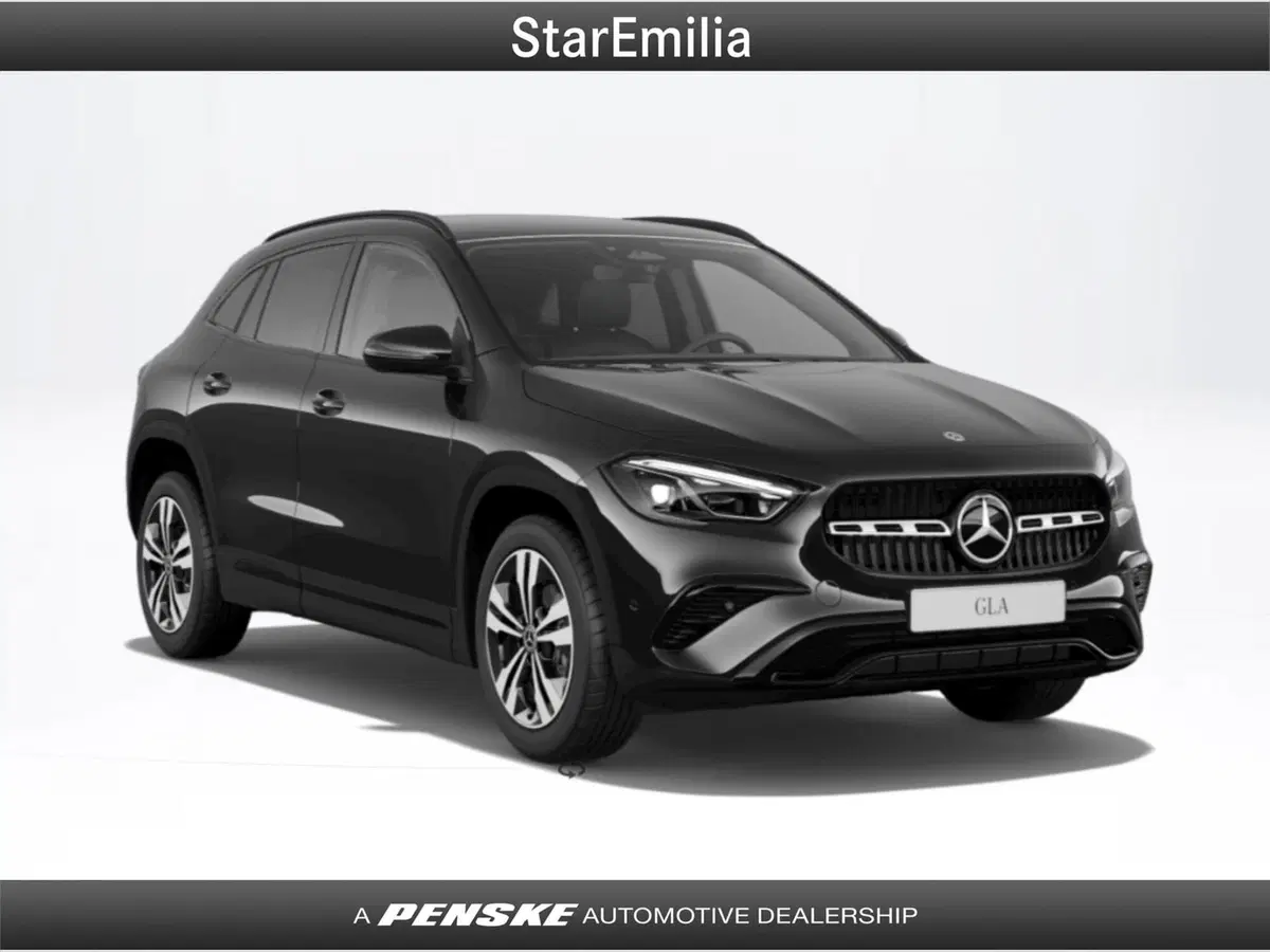 Mercedes-Benz GLA SUV nuova a Bologna