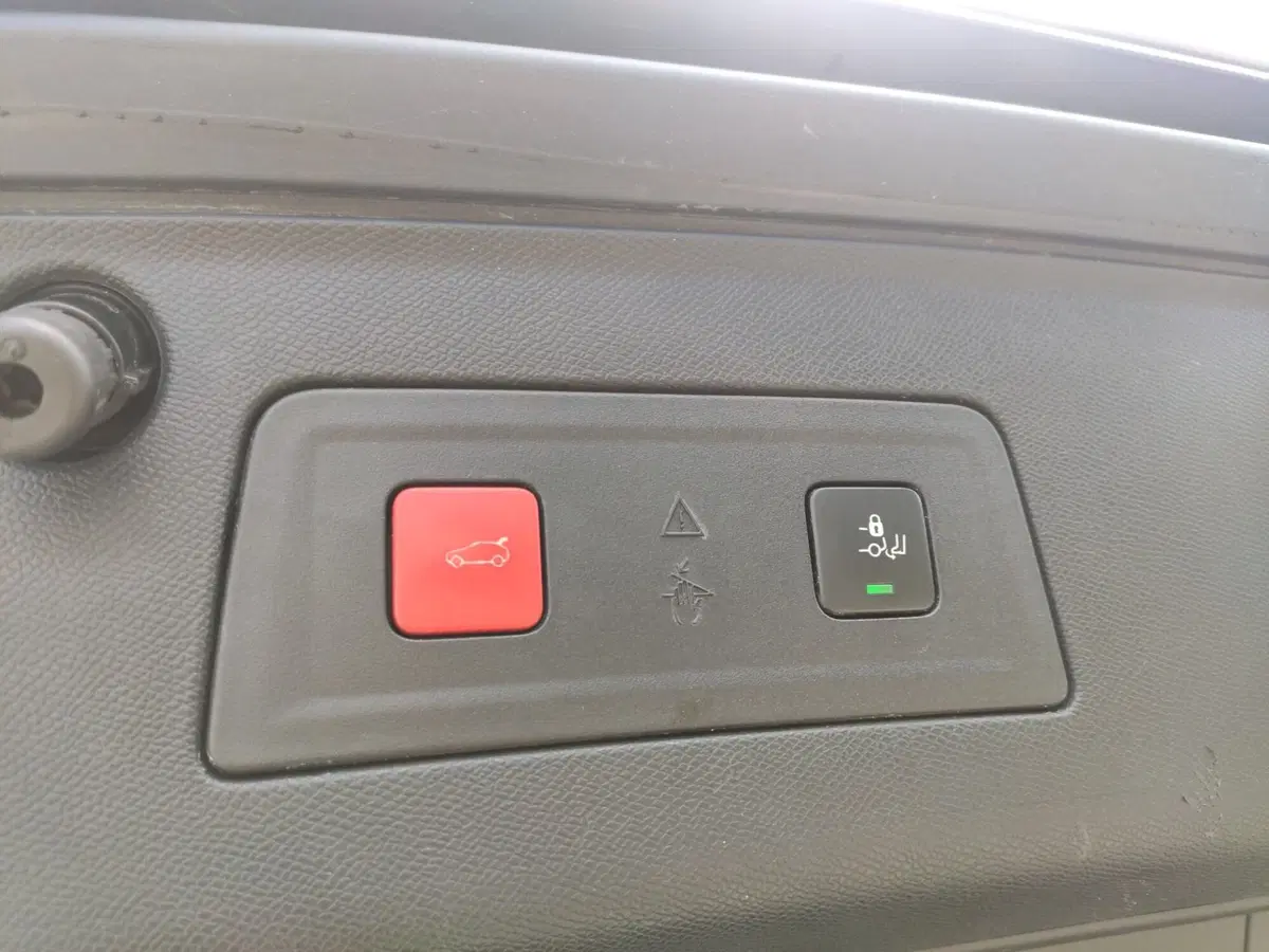 Peugeot 508 SW usata a Benevento (10)