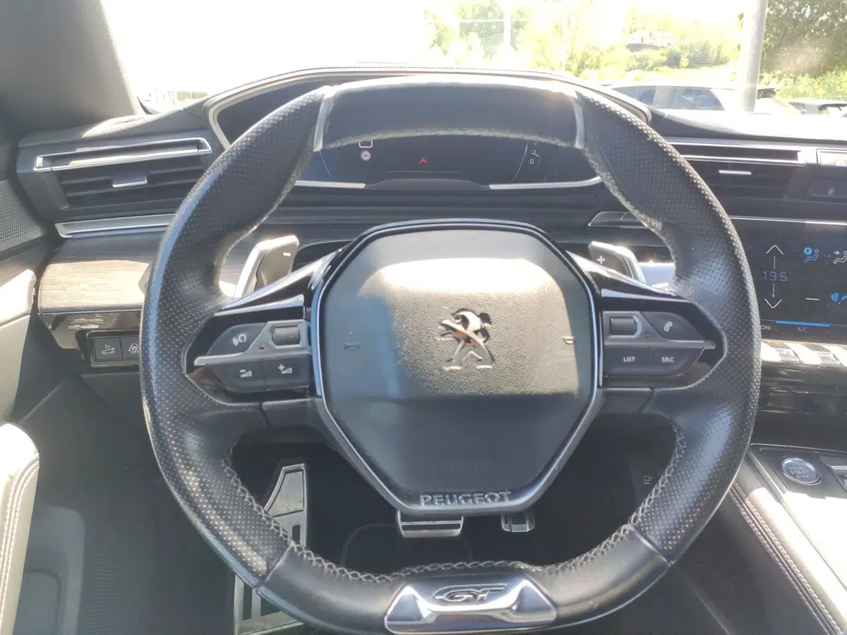 Peugeot 508 SW usata a Benevento (18)