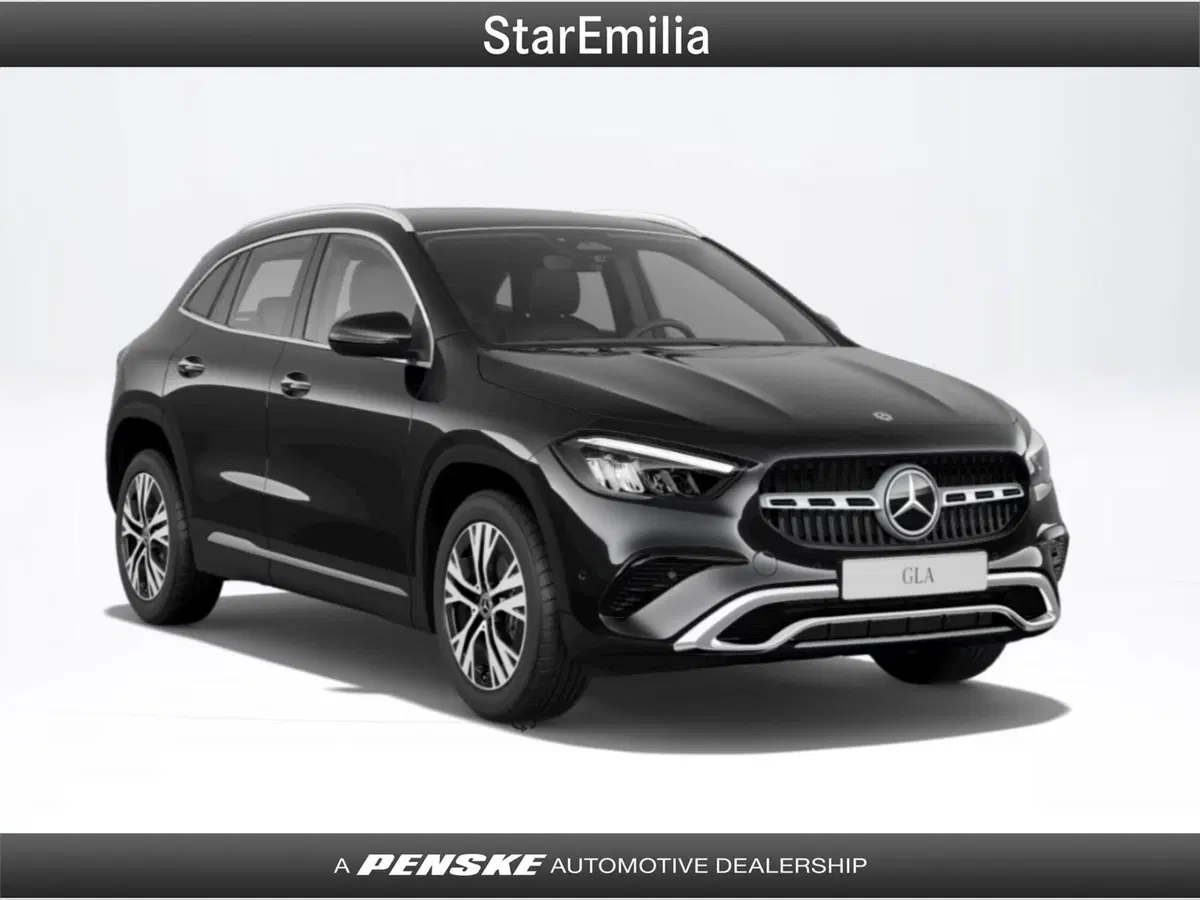 Mercedes-Benz GLA SUV nuova a Ferrara