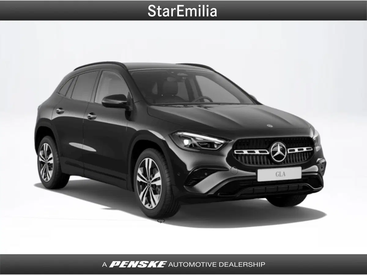 Mercedes-Benz GLA SUV nuova a Ferrara