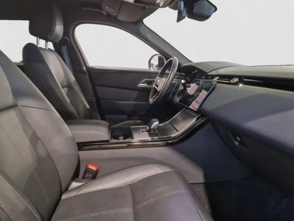 Land Rover Range Rover Velar usata a Livorno (3)