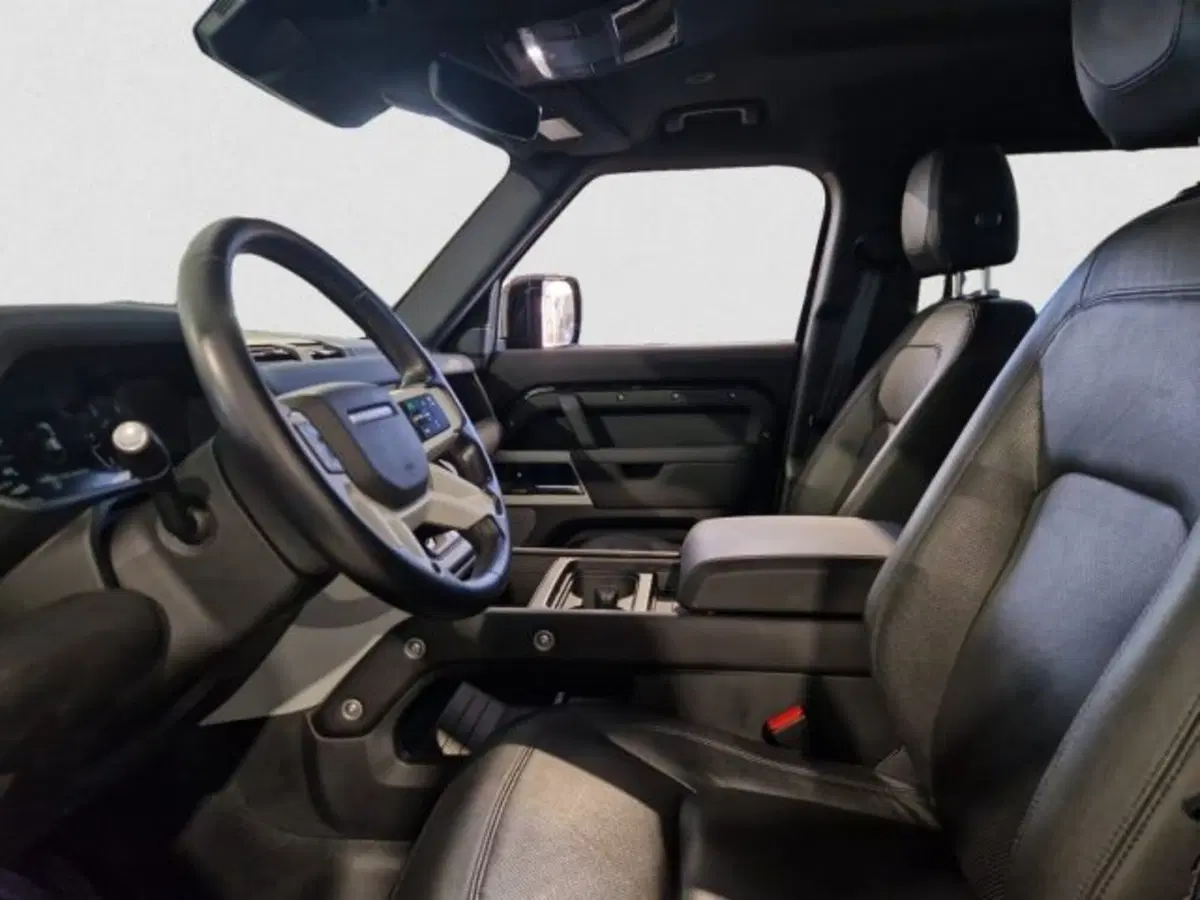 Land Rover Defender usata a Livorno (14)