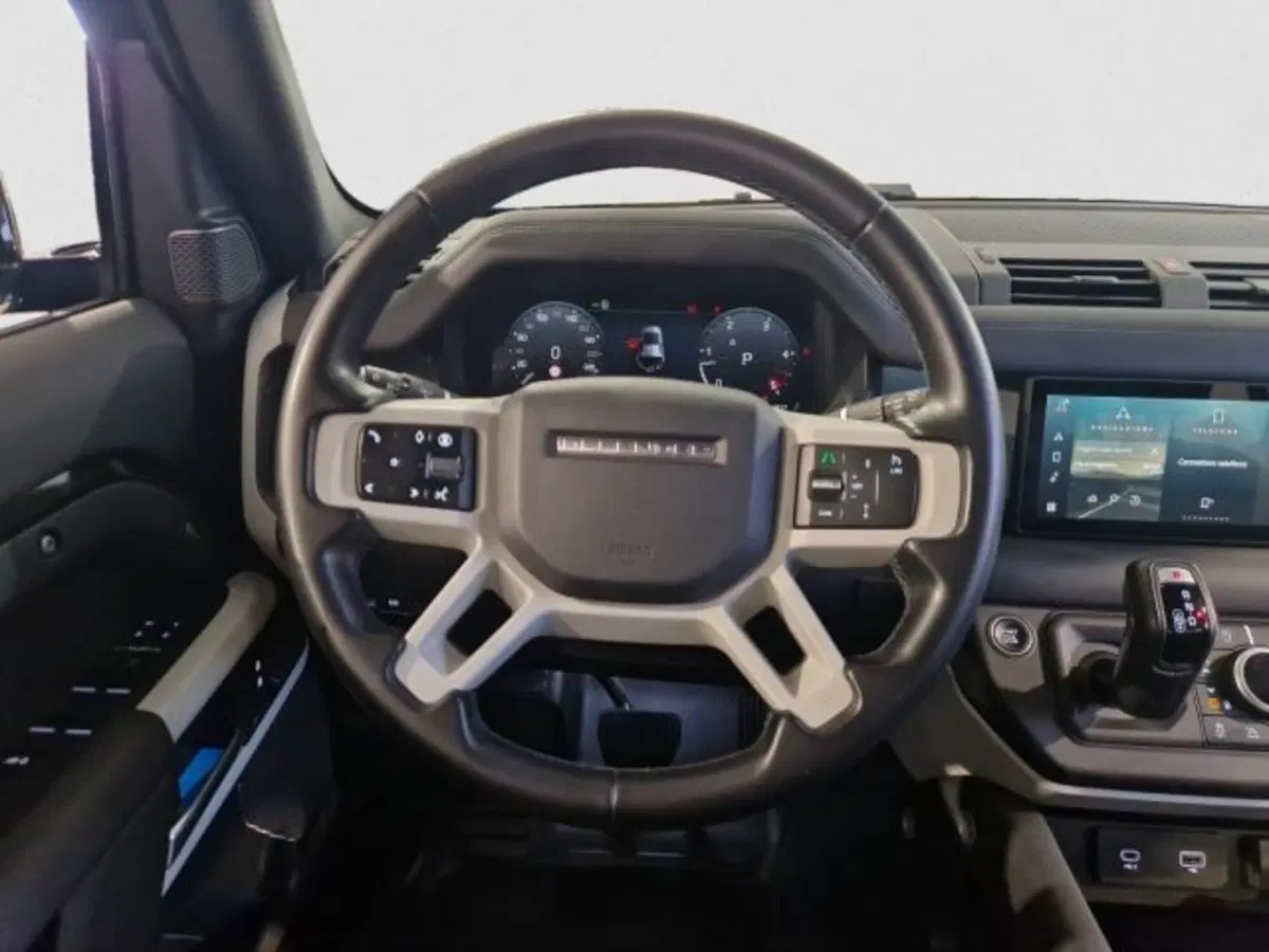 Land Rover Defender usata a Livorno (16)