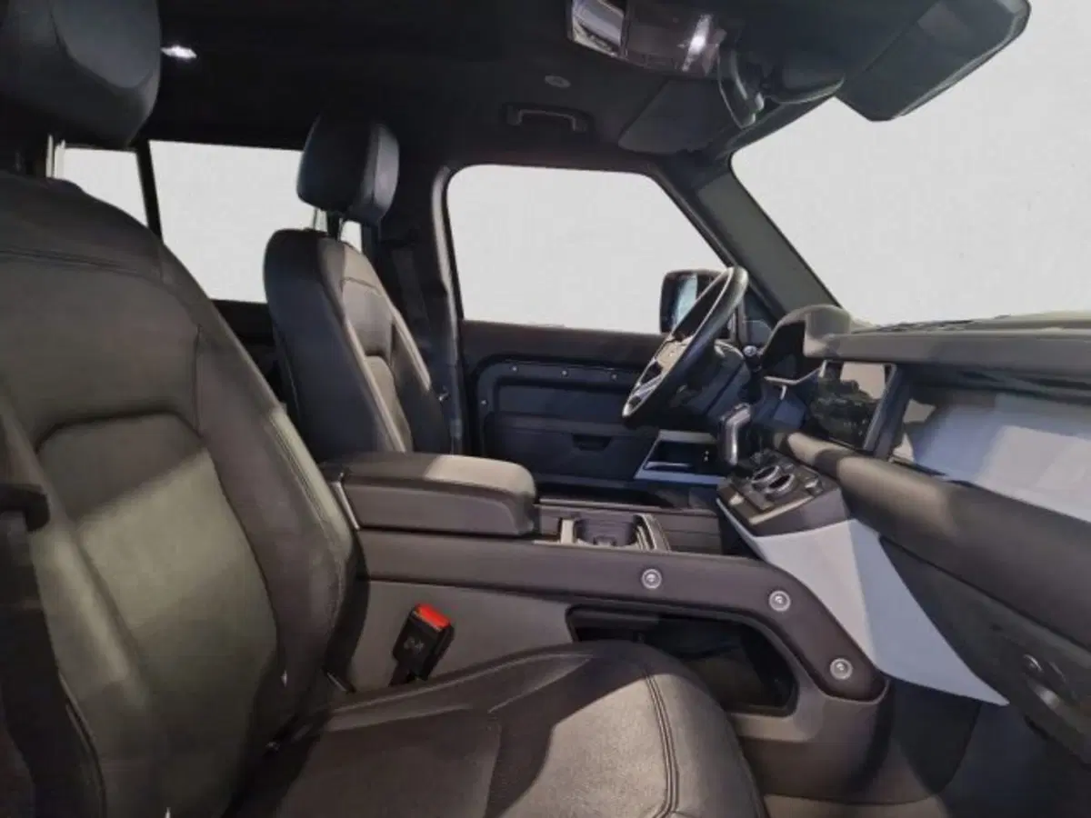 Land Rover Defender usata a Livorno (4)