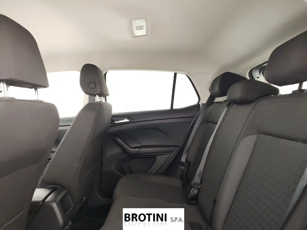 Volkswagen T-Cross usata a Massa-Carrara (10)