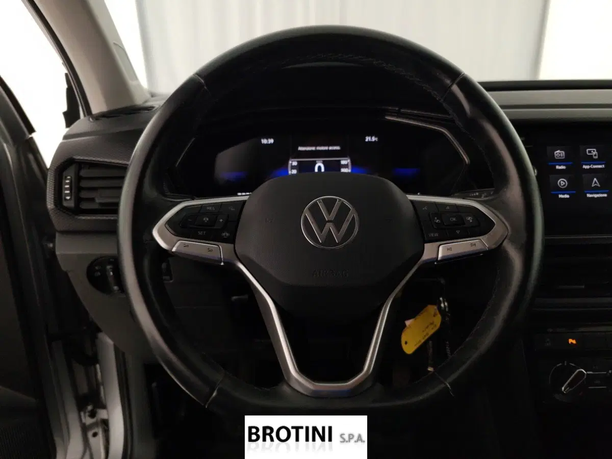 Volkswagen T-Cross usata a Massa-Carrara (14)