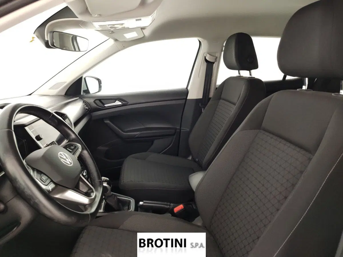 Volkswagen T-Cross usata a Massa-Carrara (7)