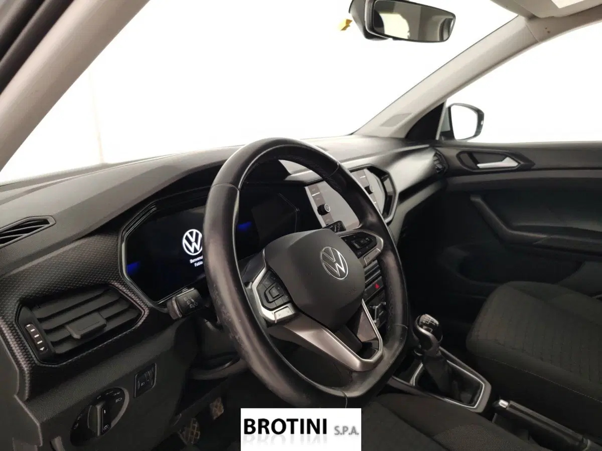 Volkswagen T-Cross usata a Massa-Carrara (8)