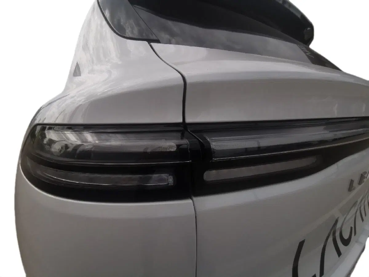 Leapmotor C10 usata a Brindisi (19)