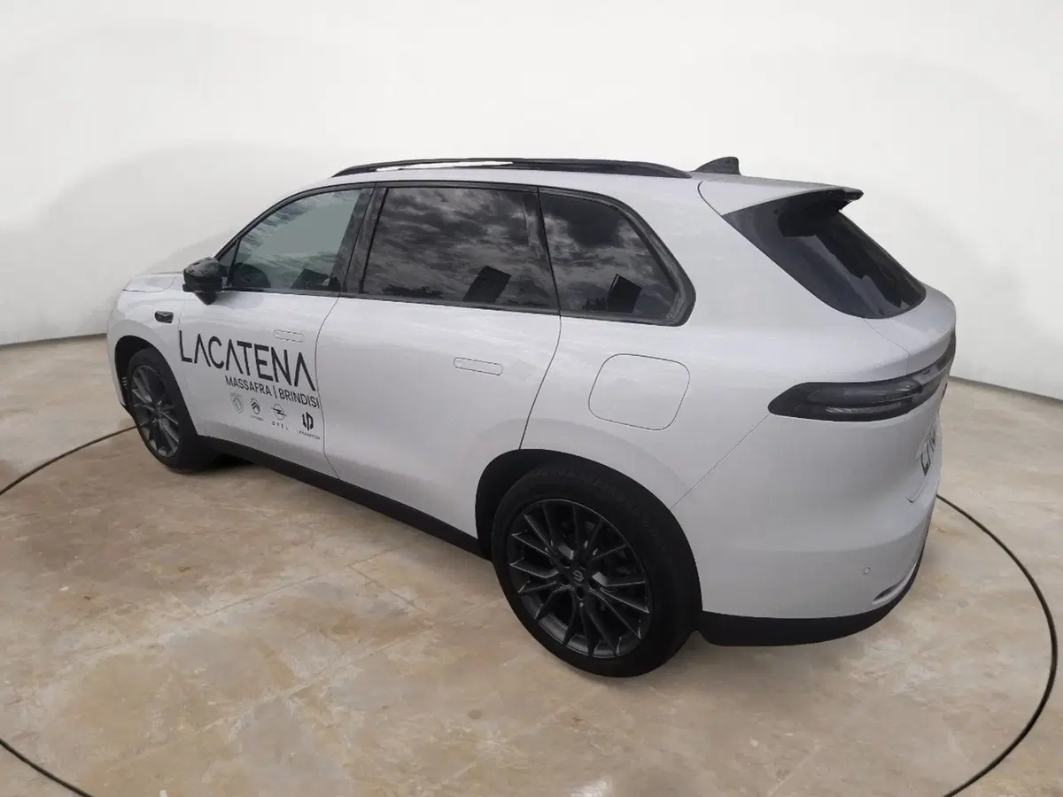 Leapmotor C10 usata a Brindisi (3)