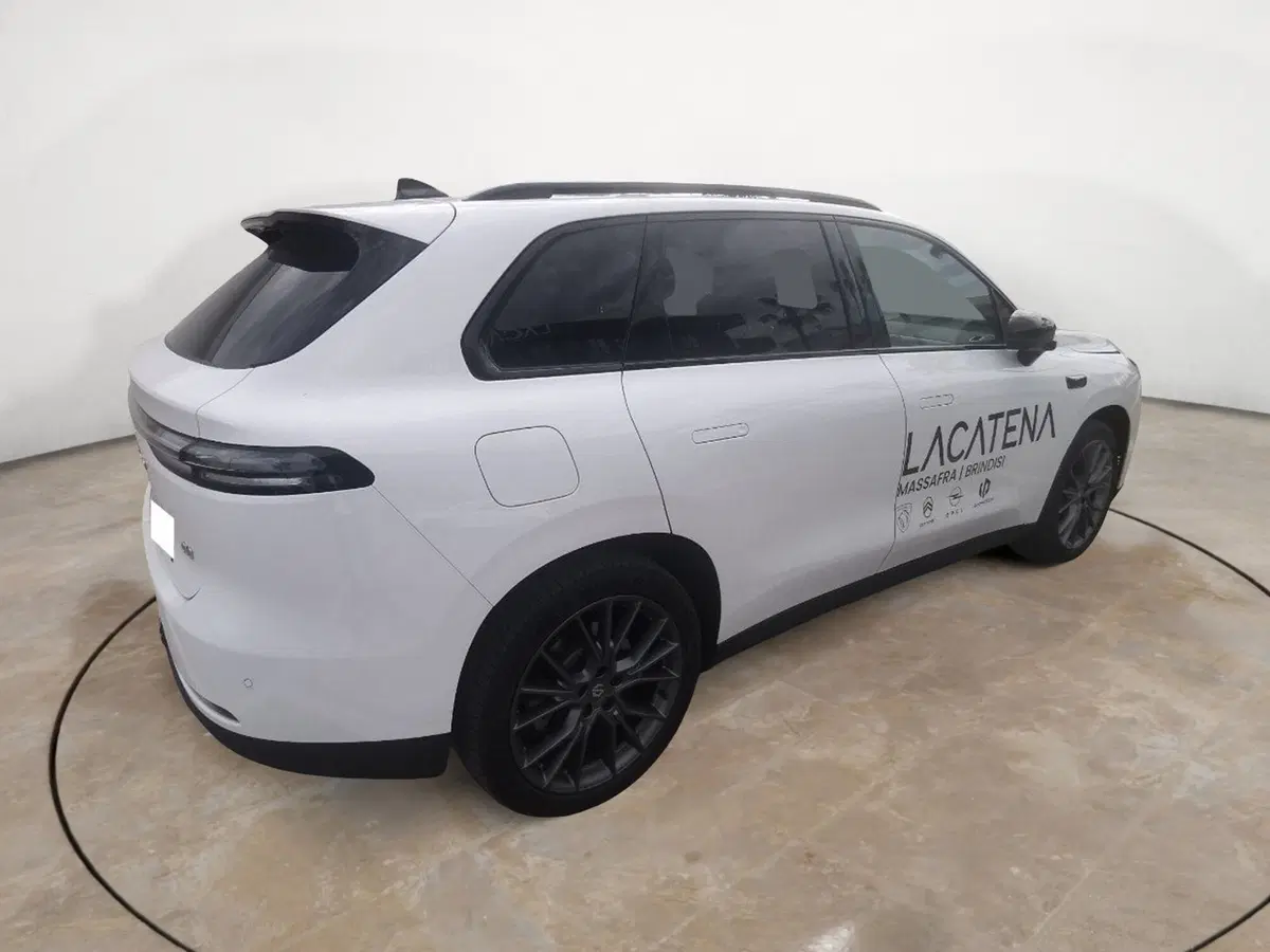 Leapmotor C10 usata a Brindisi (4)