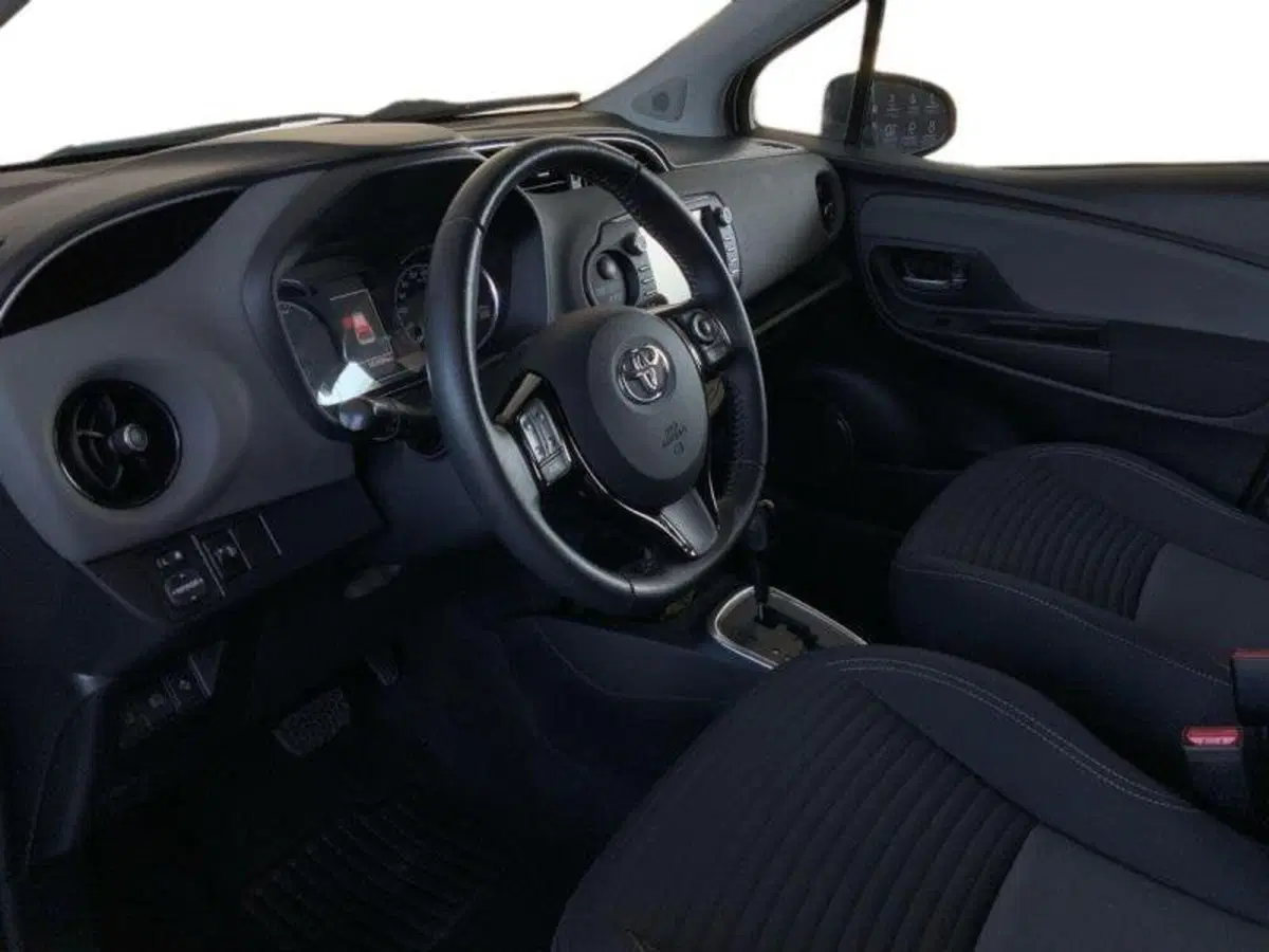 Toyota Yaris usata a Perugia (8)