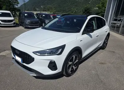 Ford Focus 1.0t ecoboost h 125cv del 2023 usata a Ponte nelle Alpi