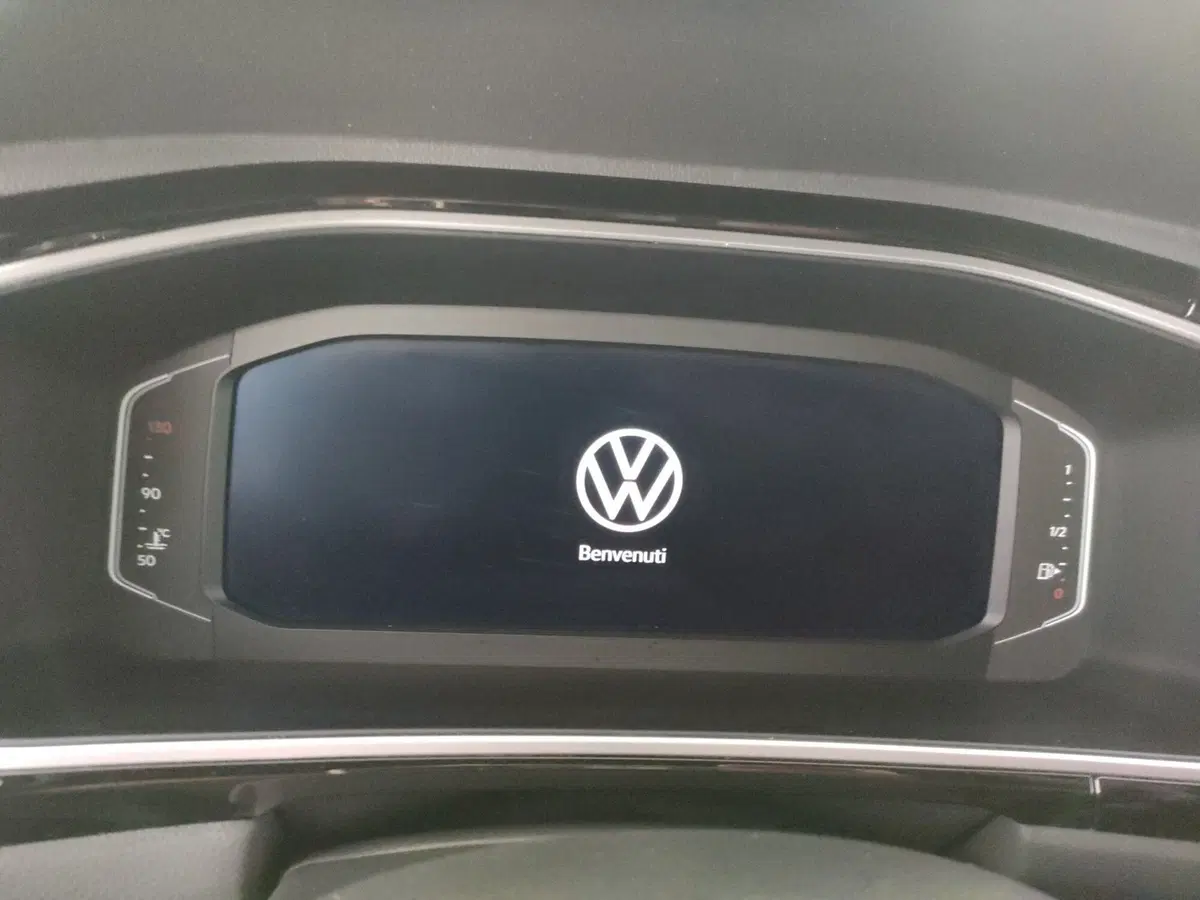 Volkswagen T-Roc usata a Napoli (10)