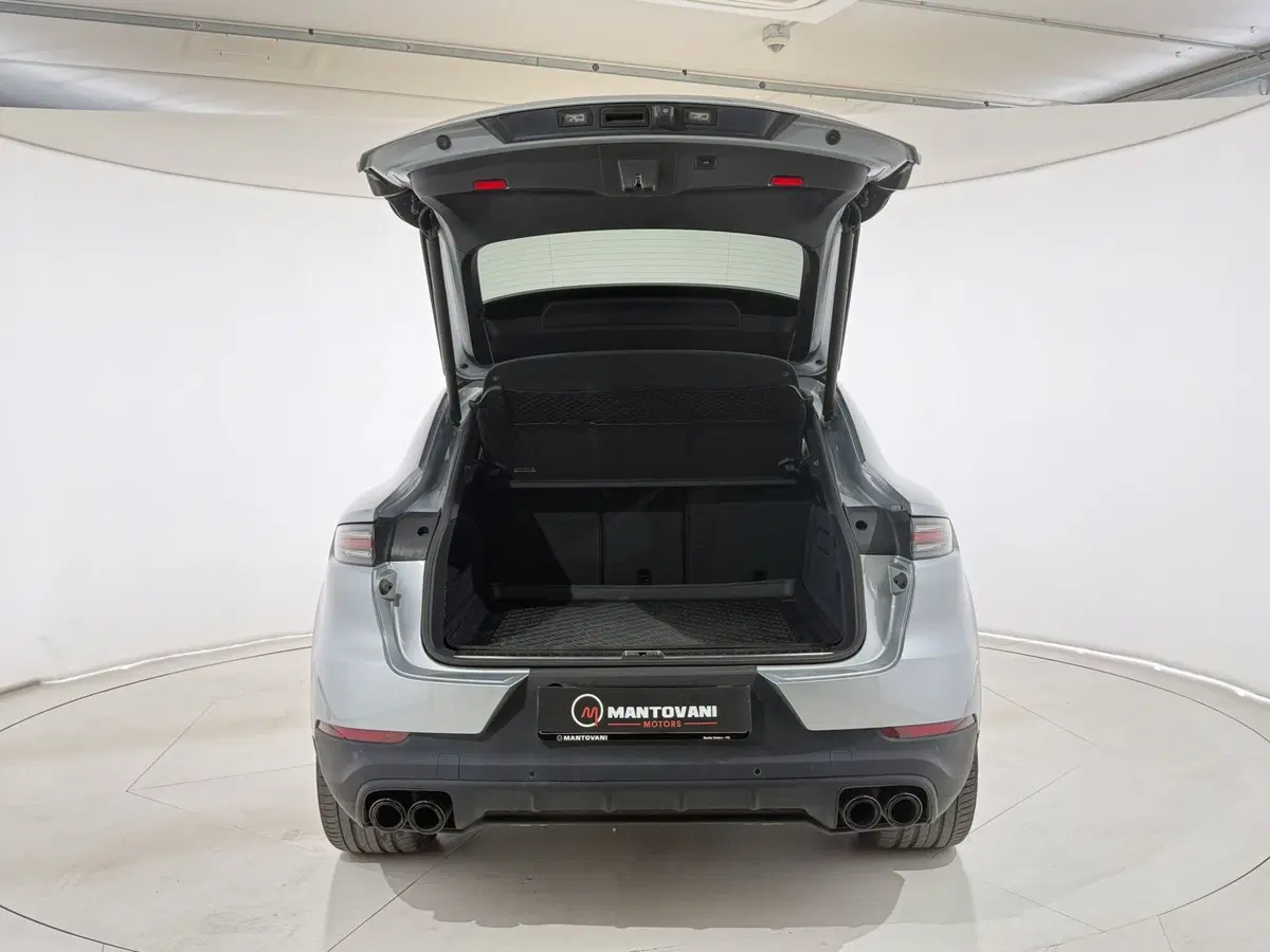 Porsche Cayenne usata a Perugia (19)