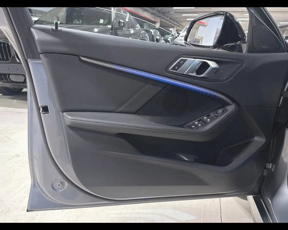 BMW Serie 1 usata a Napoli (13)