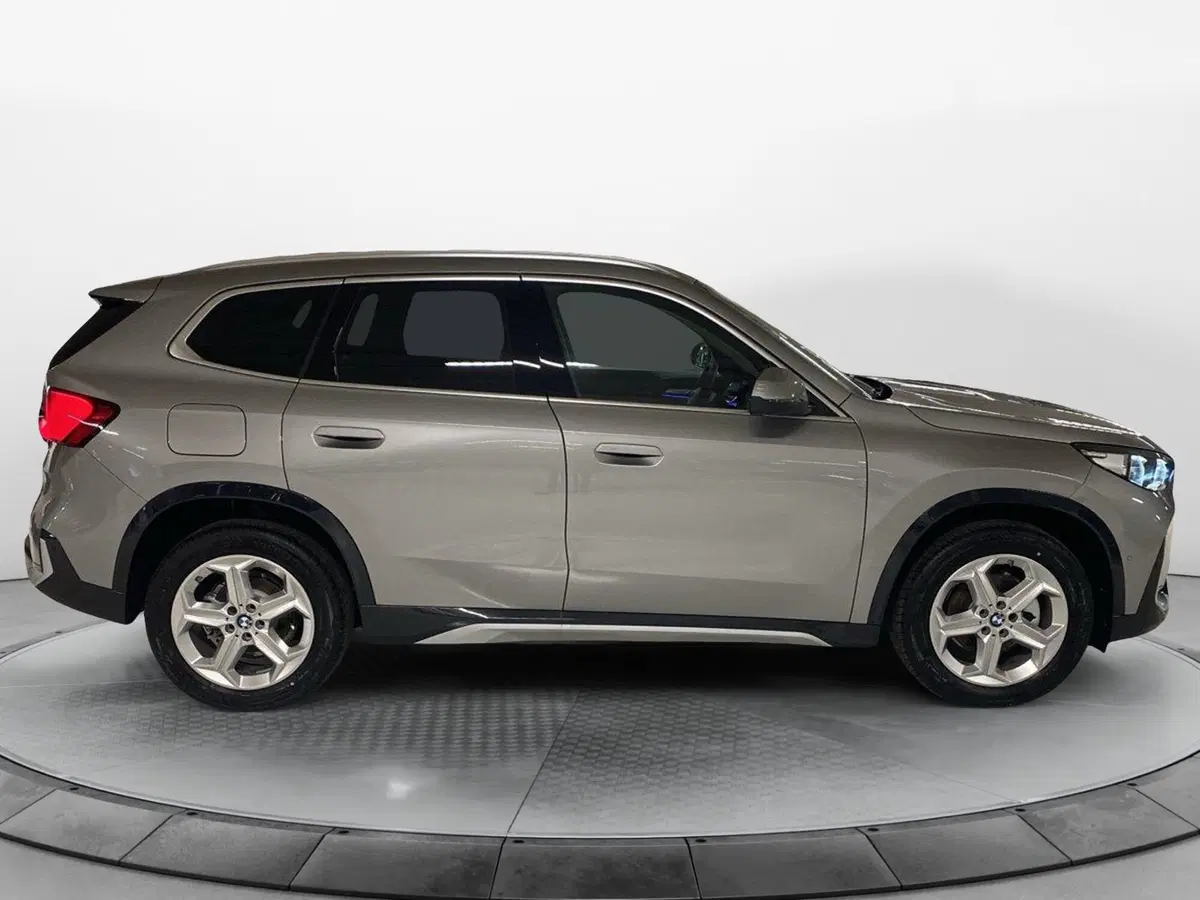 BMW X1 usata a Caserta (8)