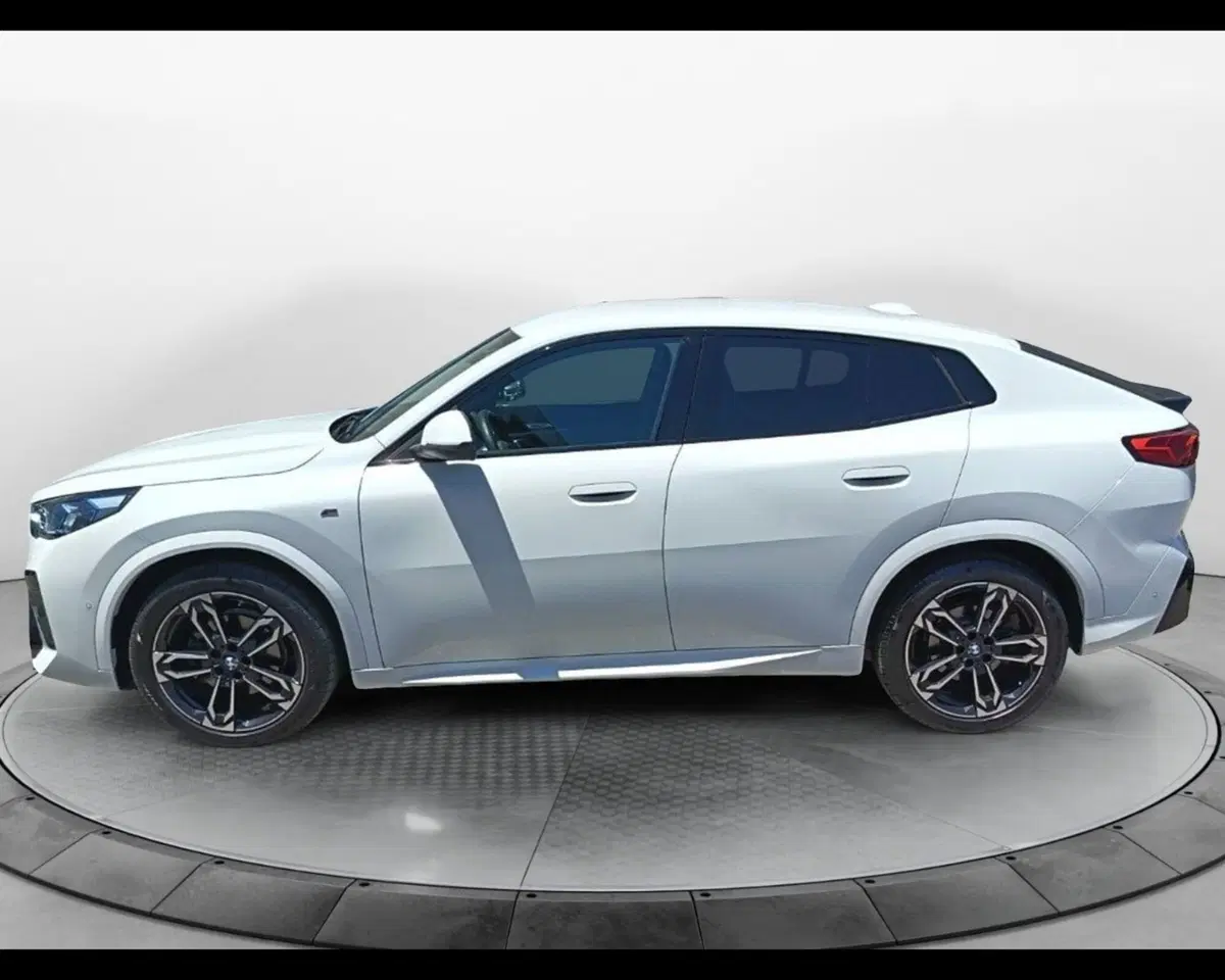 BMW X2 usata a Napoli (9)