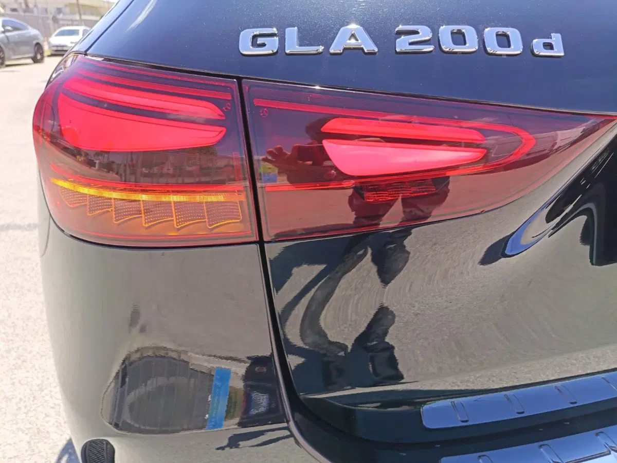 Mercedes-Benz GLA SUV usata a Caserta (16)