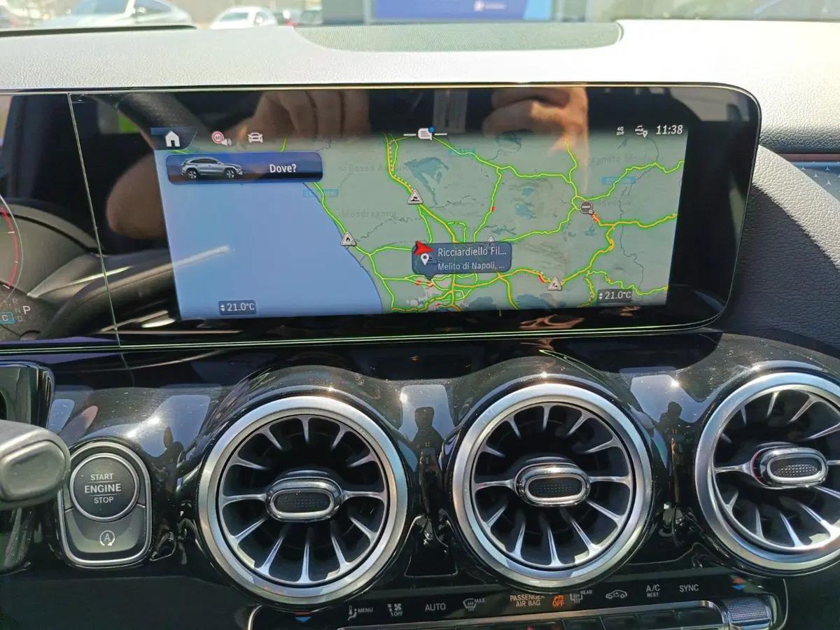 Mercedes-Benz GLA SUV usata a Caserta (8)